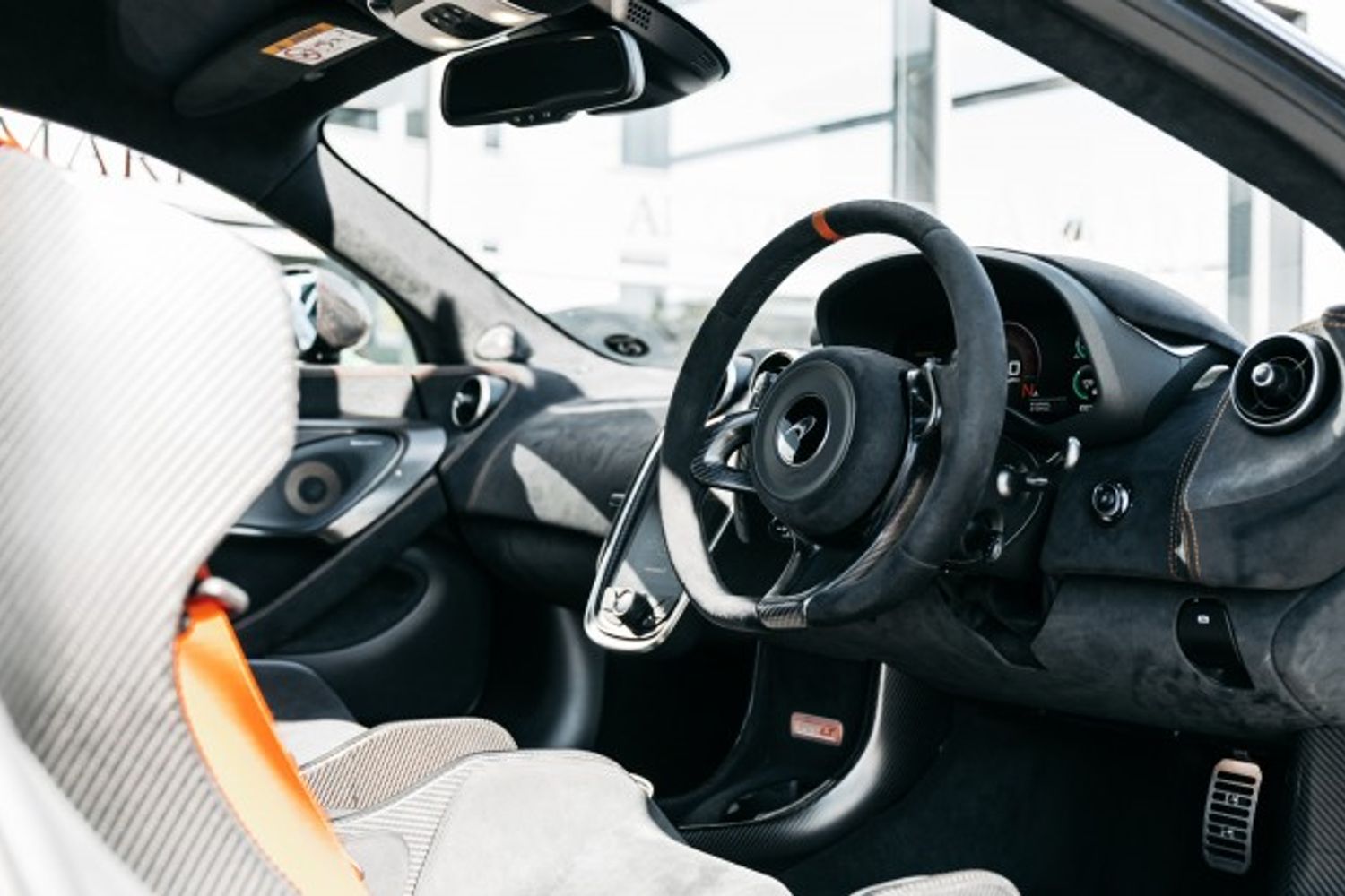 MCLAREN 600LT COUPE 3.8 V8 SSG 2DR SEMI AUTOMATIC