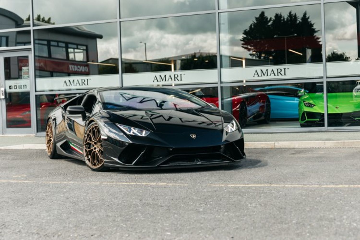 LAMBORGHINI HURACAN COUPE 5.2 LP 640-4 PERFORMANTE 2DR SEMI AUTOMATIC
