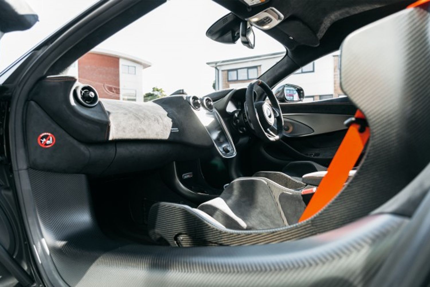 MCLAREN 600LT COUPE 3.8 V8 SSG 2DR SEMI AUTOMATIC