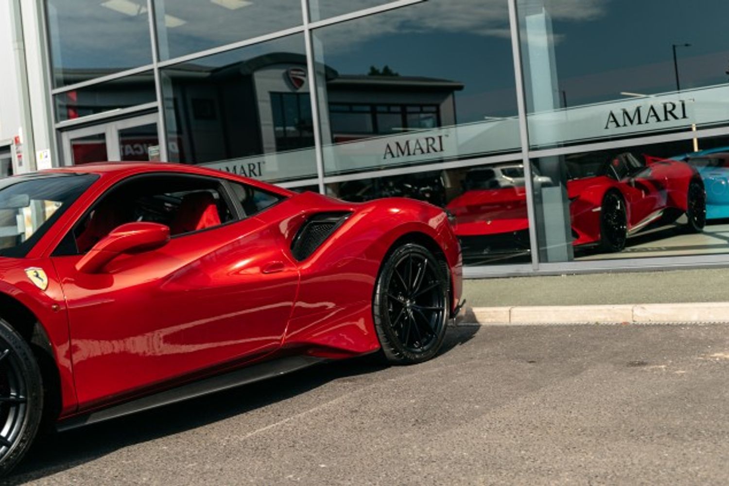 FERRARI 488 PISTA VS COUPE 3.9 VS 2DR SEMI AUTOMATIC