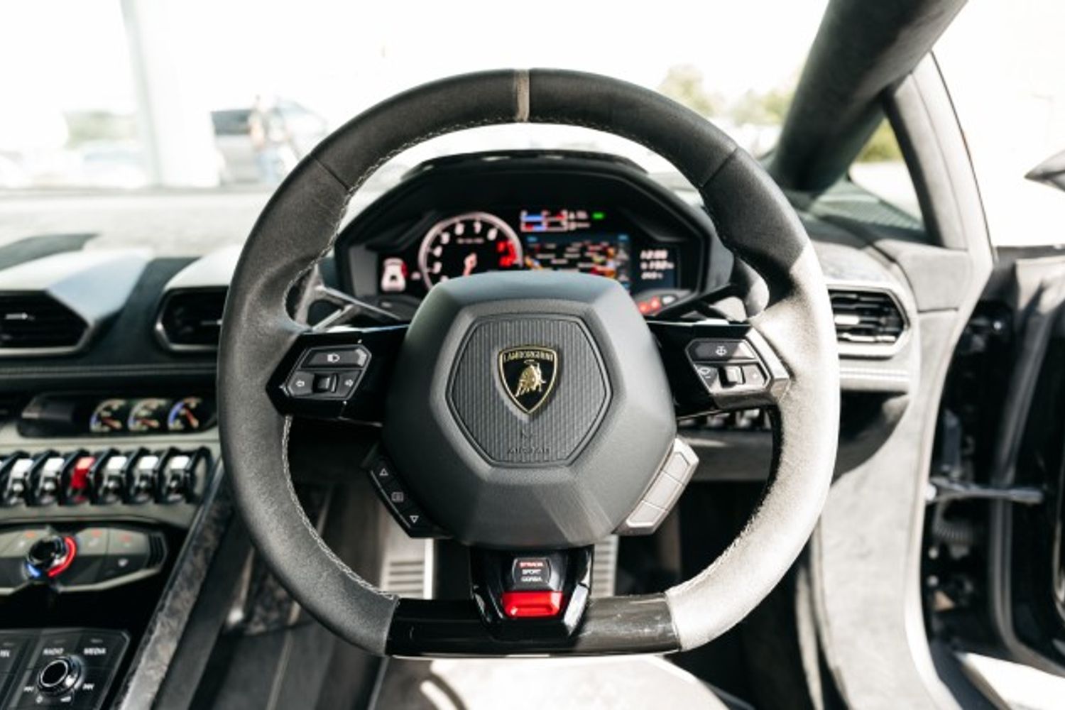LAMBORGHINI HURACAN COUPE 5.2 LP 640-4 PERFORMANTE 2DR SEMI AUTOMATIC