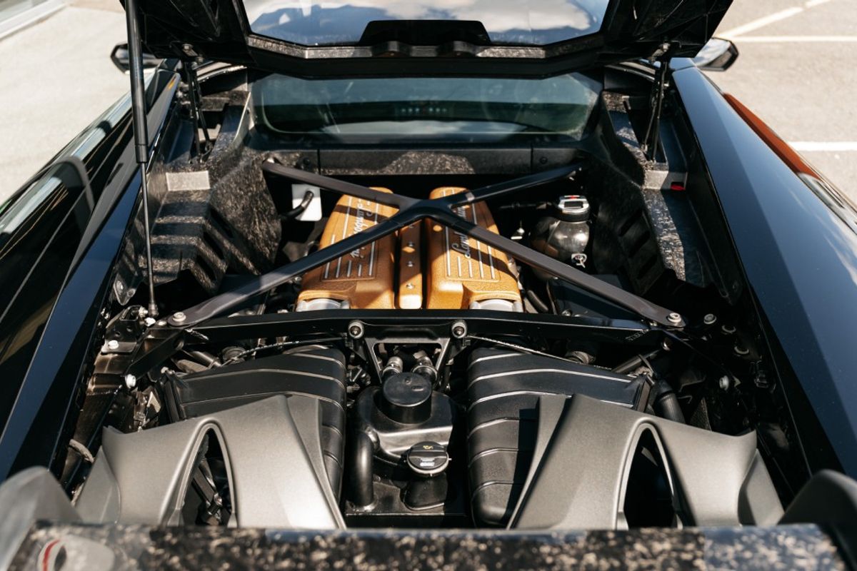 LAMBORGHINI HURACAN COUPE 5.2 LP 640-4 PERFORMANTE 2DR SEMI AUTOMATIC