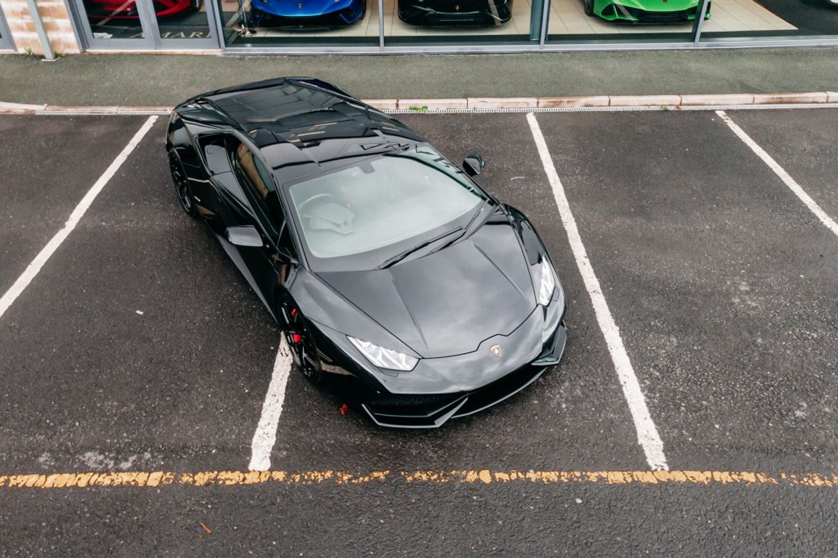 LAMBORGHINI HURACAN COUPE 5.2 LP 610-4 2DR SEMI AUTOMATIC