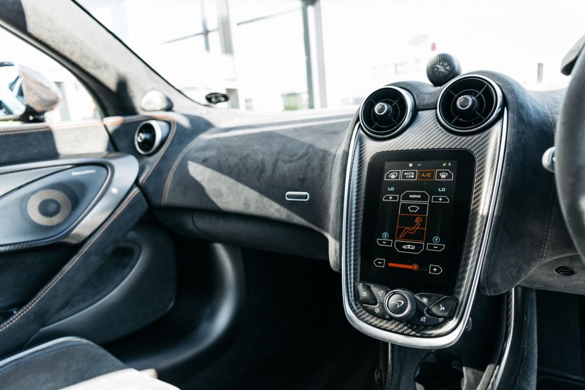 MCLAREN 600LT COUPE 3.8 V8 SSG 2DR SEMI AUTOMATIC