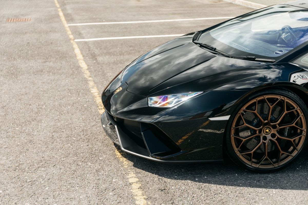LAMBORGHINI HURACAN COUPE 5.2 LP 640-4 PERFORMANTE 2DR SEMI AUTOMATIC