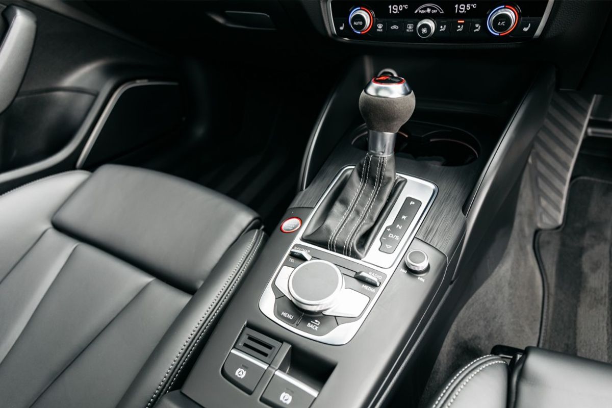 AUDI RS3 HATCHBACK 2.5 RS 3 TFSI QUATTRO AUDI SPORT EDITION 5DR SEMI AUTOMATIC