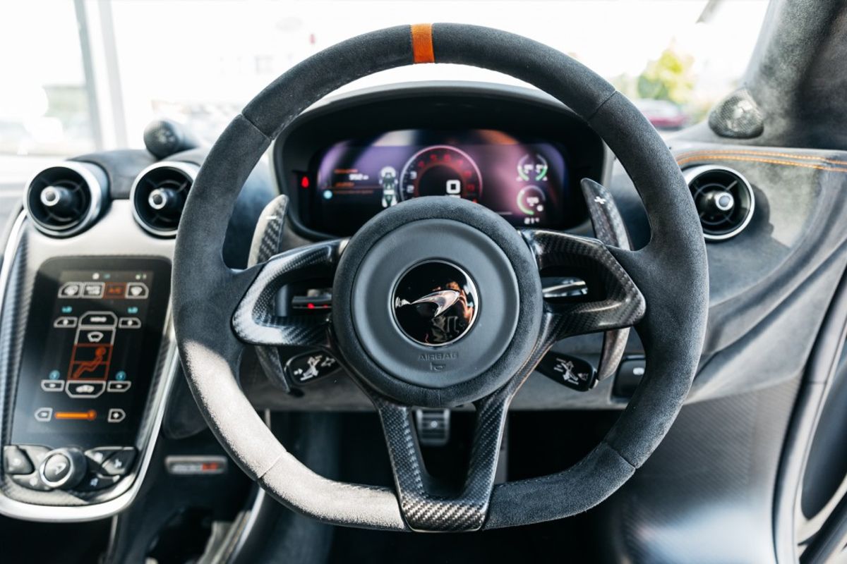 MCLAREN 600LT COUPE 3.8 V8 SSG 2DR SEMI AUTOMATIC