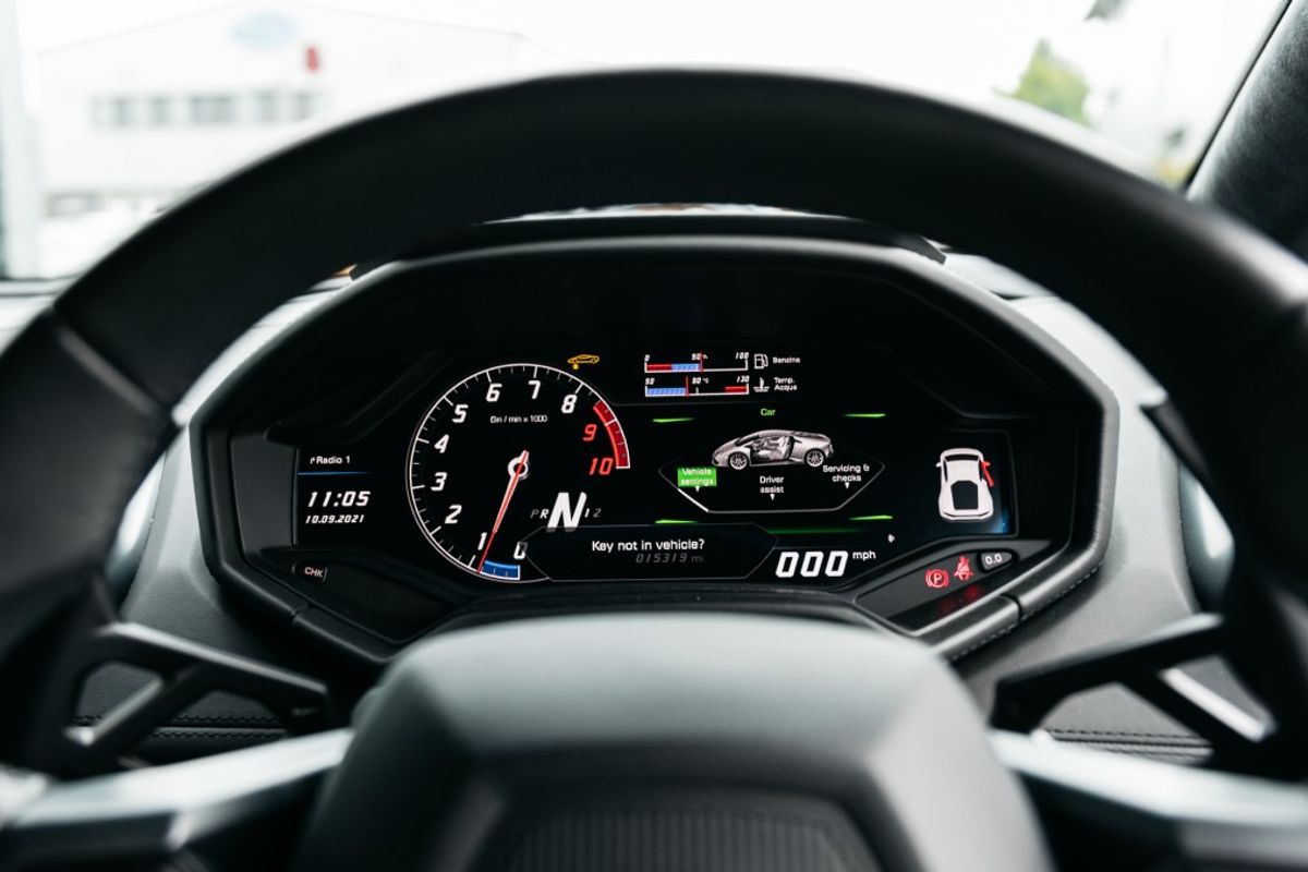 LAMBORGHINI HURACAN COUPE 5.2 LP 610-4 2DR SEMI AUTOMATIC