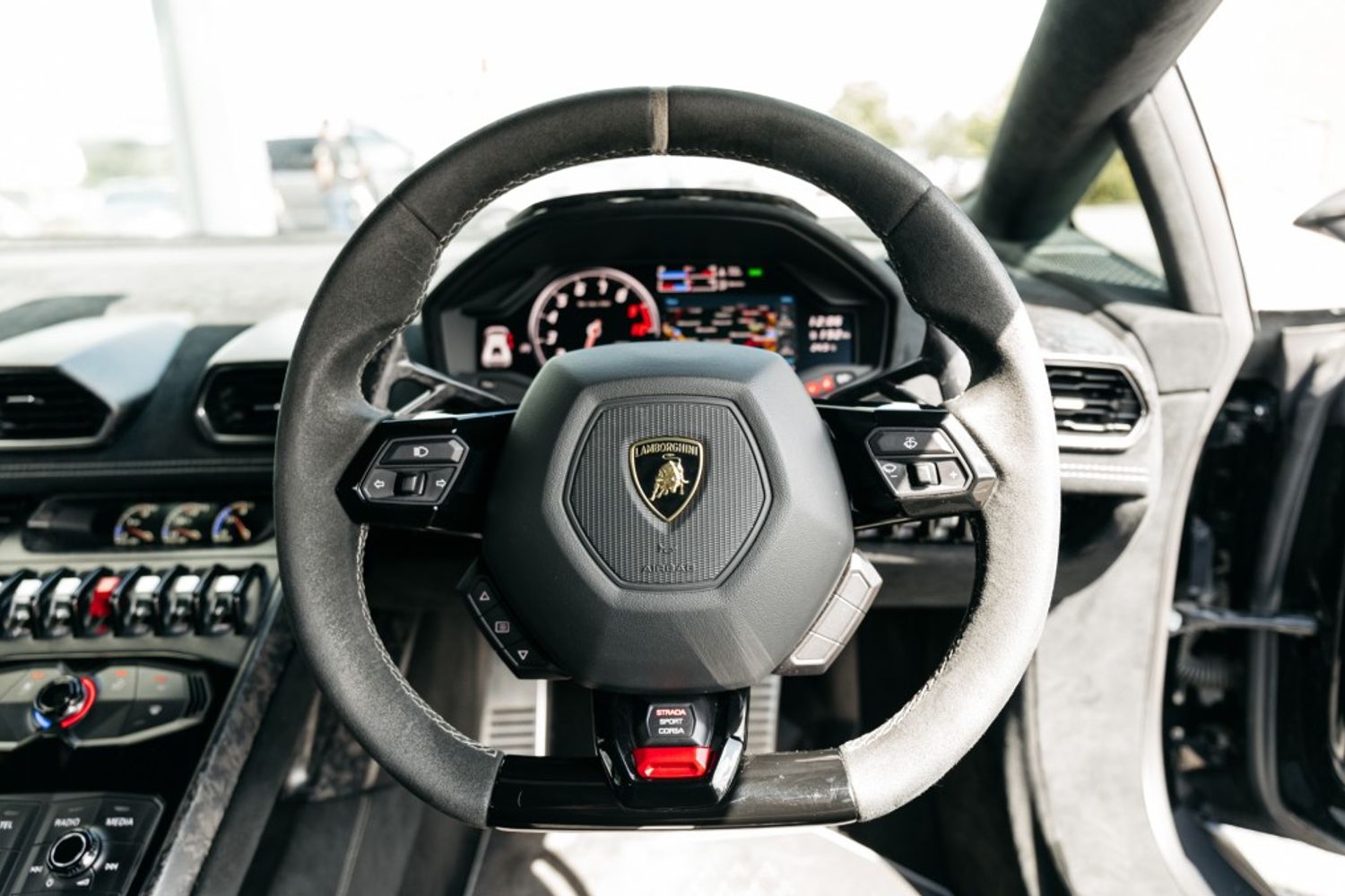 LAMBORGHINI HURACAN COUPE 5.2 LP 640-4 PERFORMANTE 2DR SEMI AUTOMATIC