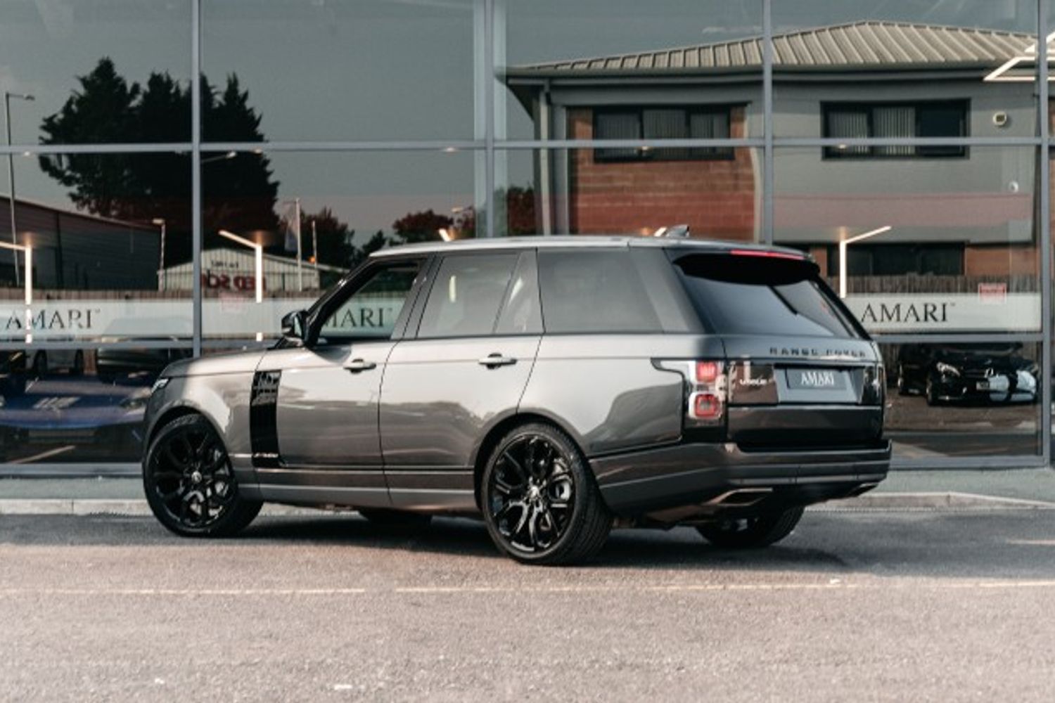 LAND ROVER RANGE ROVER DIESEL ESTATE 3.0 SDV6 VOGUE 5DR AUTOMATIC