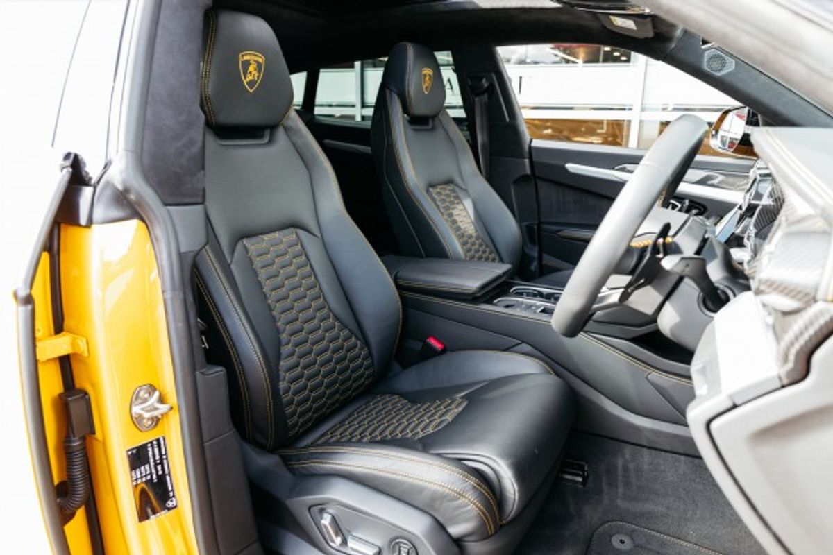 LAMBORGHINI URUS V8 ESTATE 4.0 V8 5DR AUTOMATIC