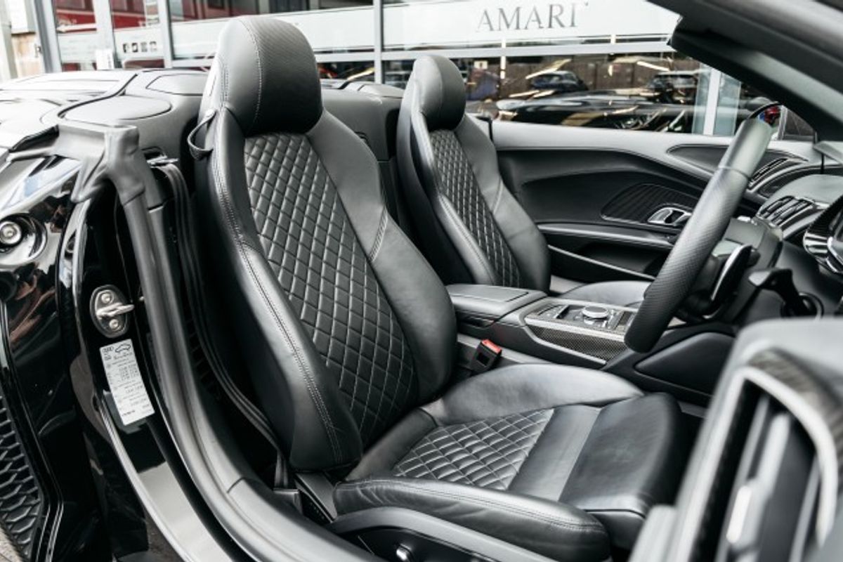 AUDI R8 CONVERTIBLE 5.2 V10 PLUS QUATTRO 2DR SEMI AUTOMATIC