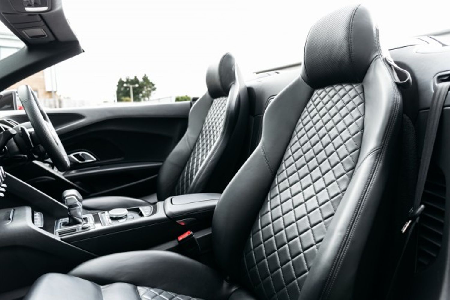 AUDI R8 CONVERTIBLE 5.2 V10 PLUS QUATTRO 2DR SEMI AUTOMATIC