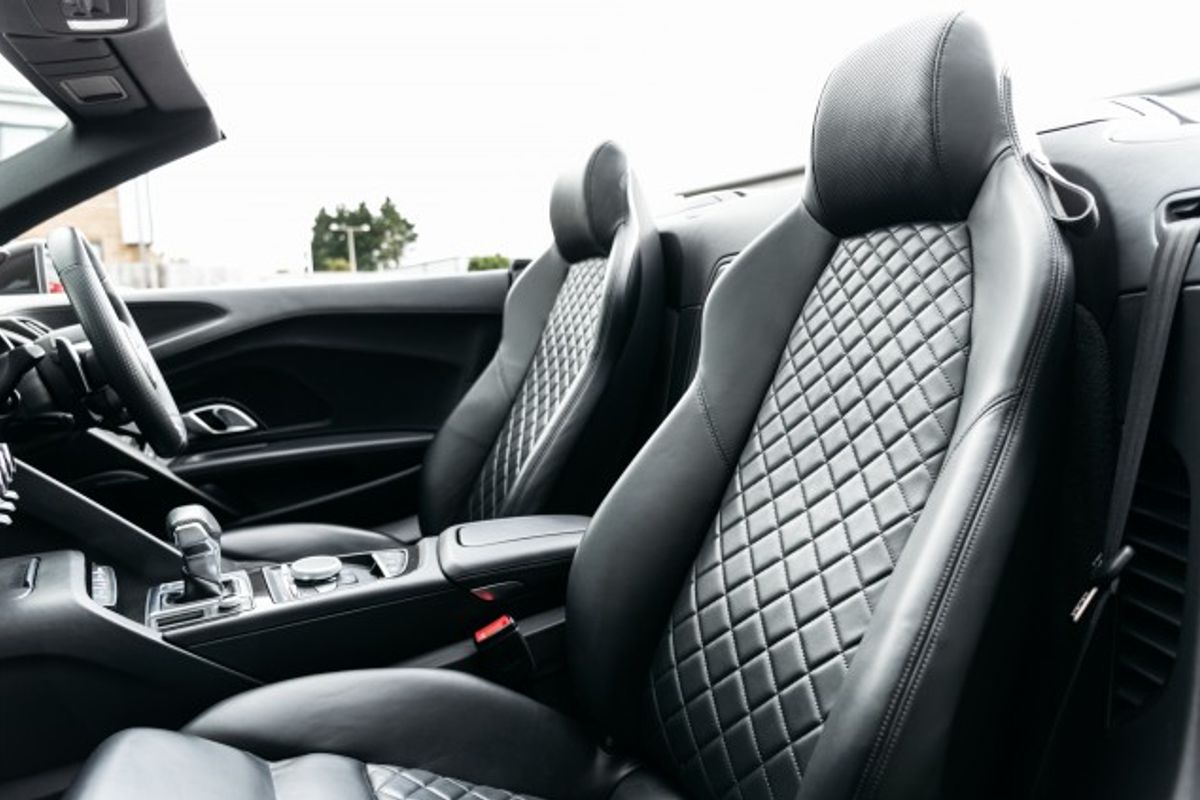 AUDI R8 CONVERTIBLE 5.2 V10 PLUS QUATTRO 2DR SEMI AUTOMATIC