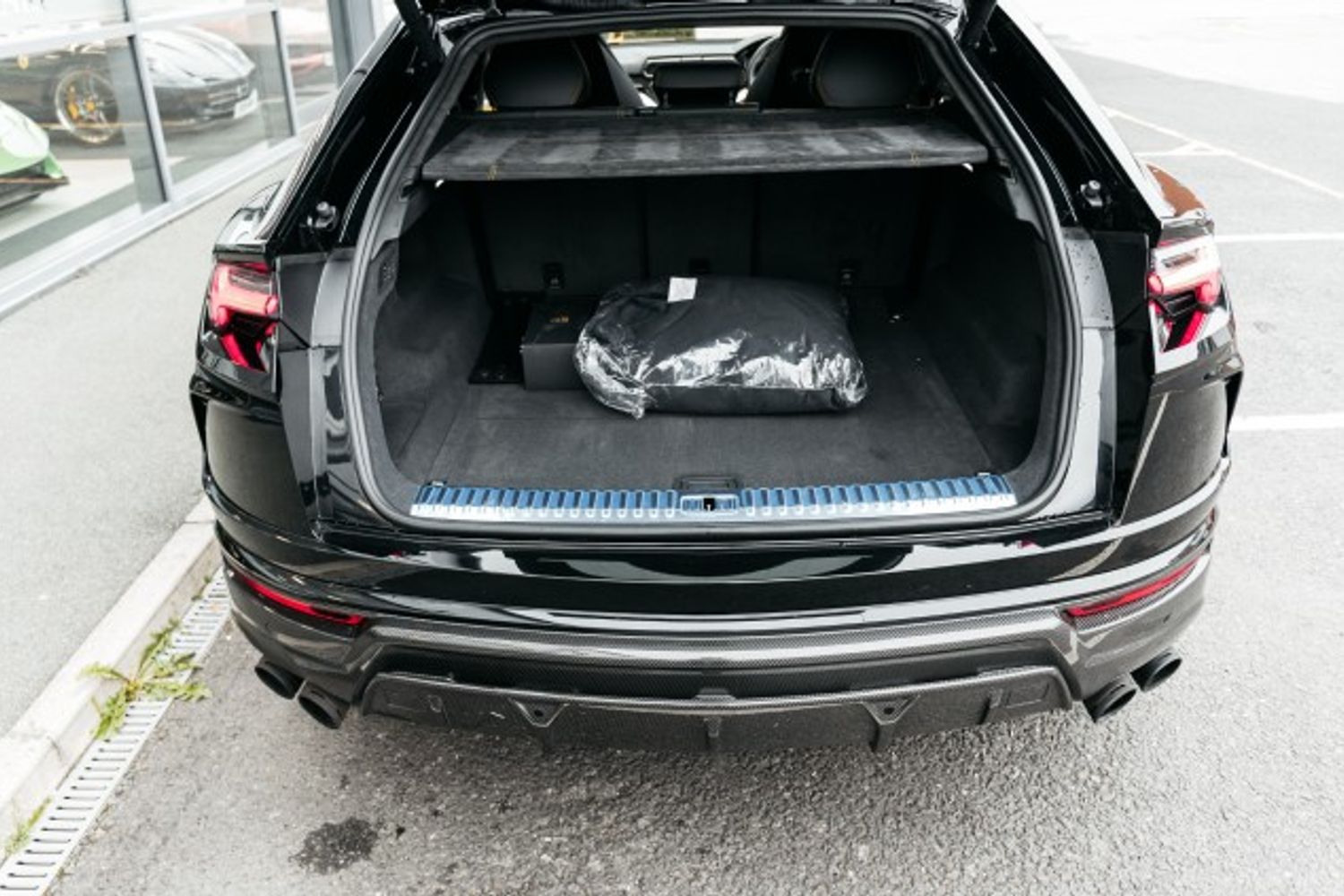 LAMBORGHINI URUS V8 ESTATE 4.0 V8 5DR AUTOMATIC