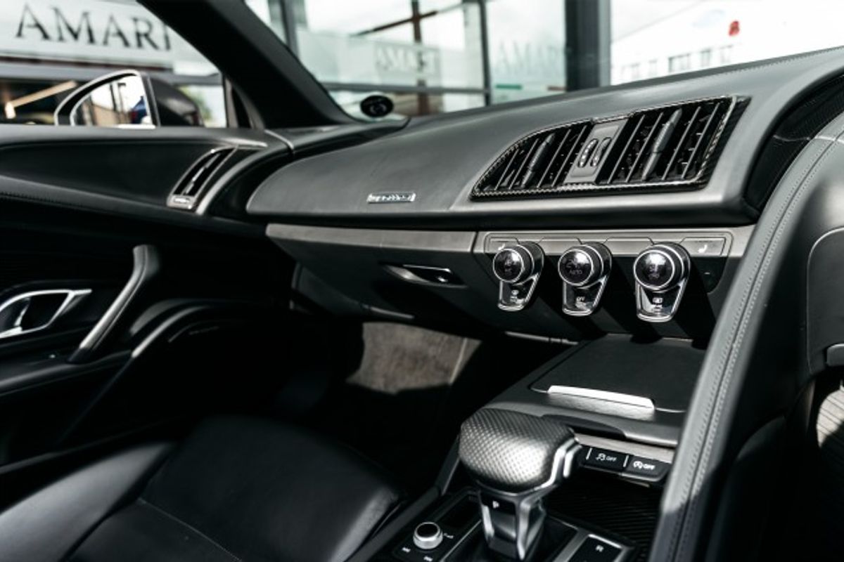 AUDI R8 CONVERTIBLE 5.2 V10 PLUS QUATTRO 2DR SEMI AUTOMATIC