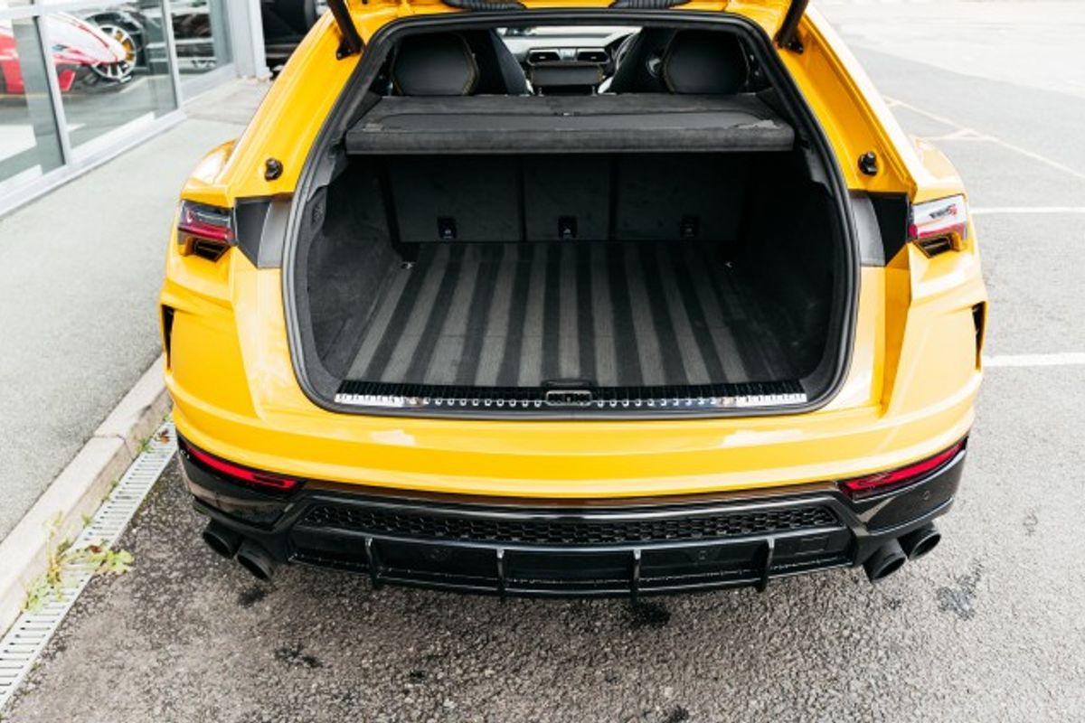 LAMBORGHINI URUS V8 ESTATE 4.0 V8 5DR AUTOMATIC