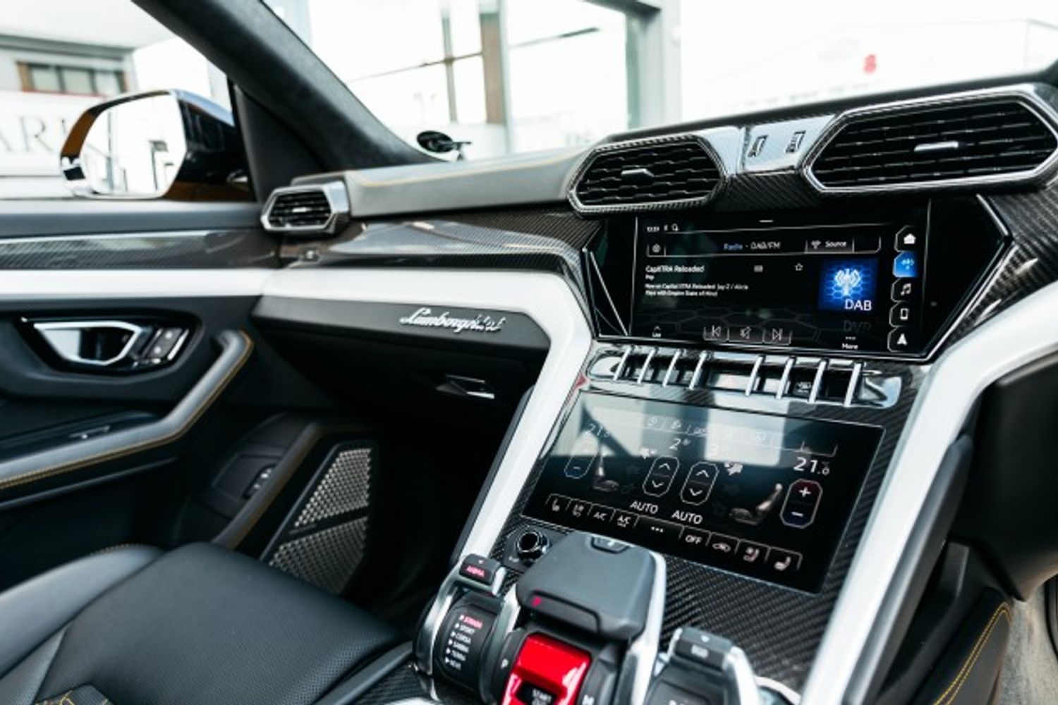 LAMBORGHINI URUS V8 ESTATE 4.0 V8 5DR AUTOMATIC
