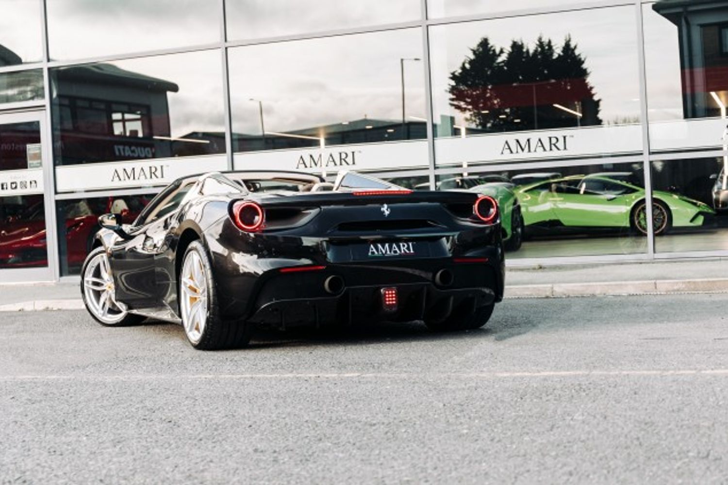 FERRARI 488 SPIDER CONVERTIBLE 3.9 SPIDER 2DR SEMI AUTOMATIC