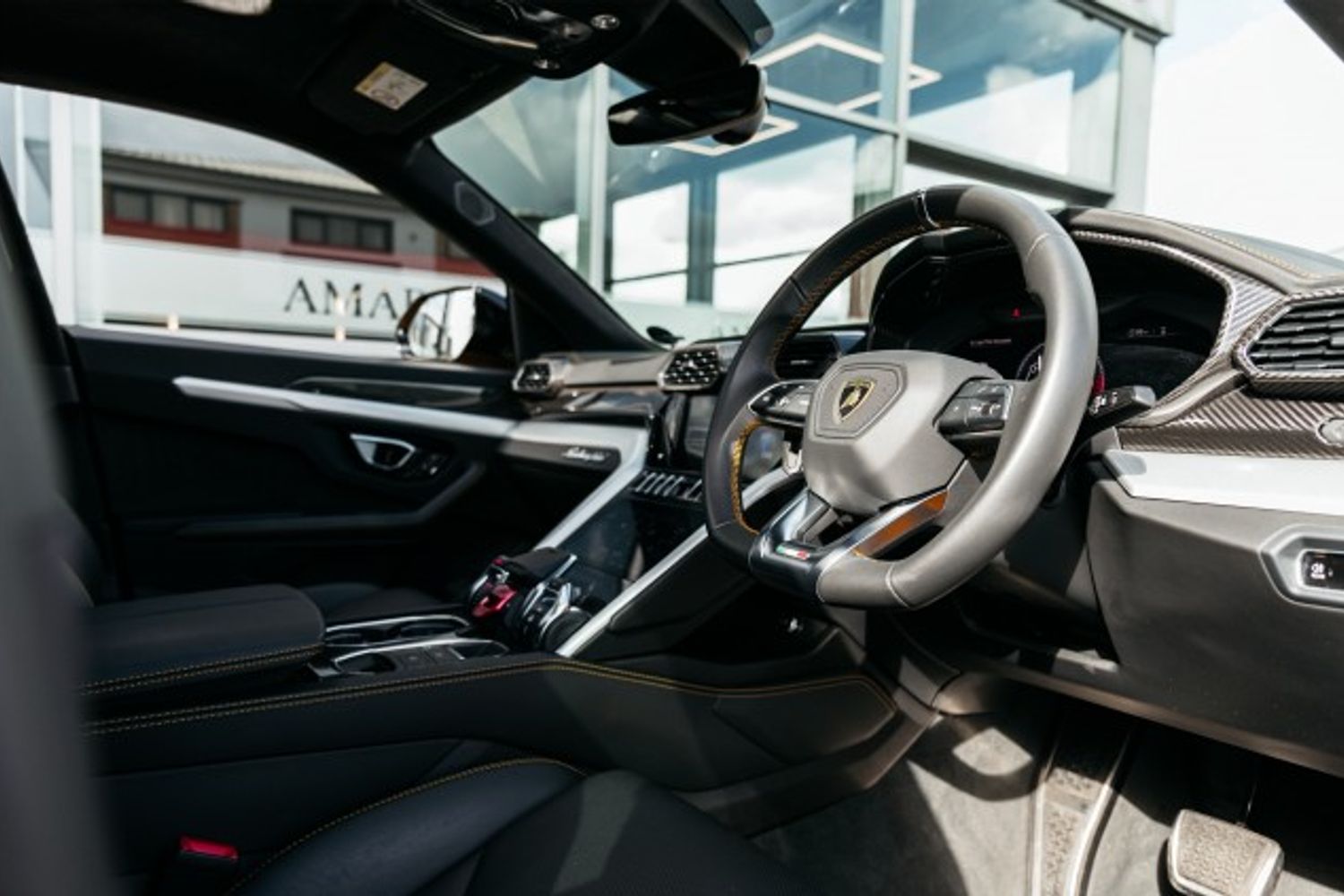 LAMBORGHINI URUS V8 ESTATE 4.0 V8 5DR AUTOMATIC