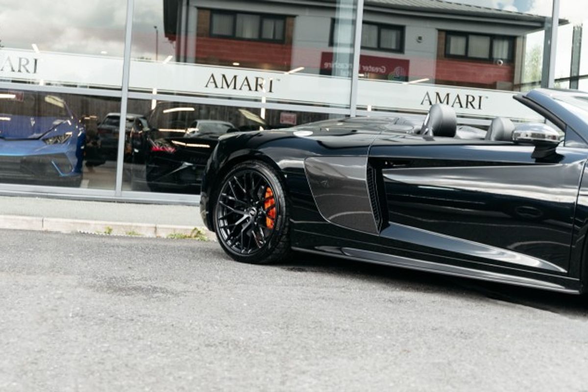 AUDI R8 CONVERTIBLE 5.2 V10 PLUS QUATTRO 2DR SEMI AUTOMATIC