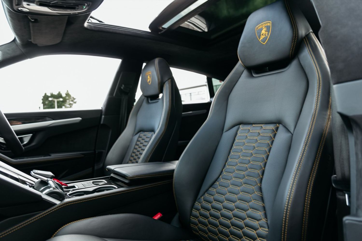 LAMBORGHINI URUS V8 ESTATE 4.0 V8 5DR AUTOMATIC