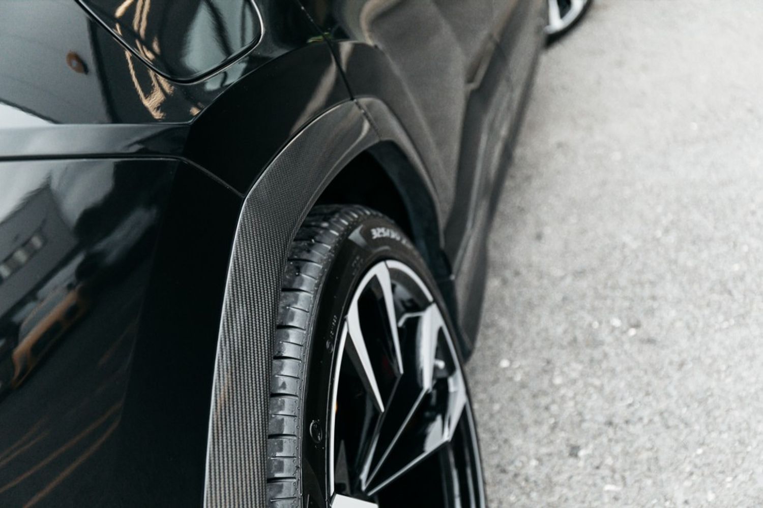 LAMBORGHINI URUS V8 ESTATE 4.0 V8 5DR AUTOMATIC