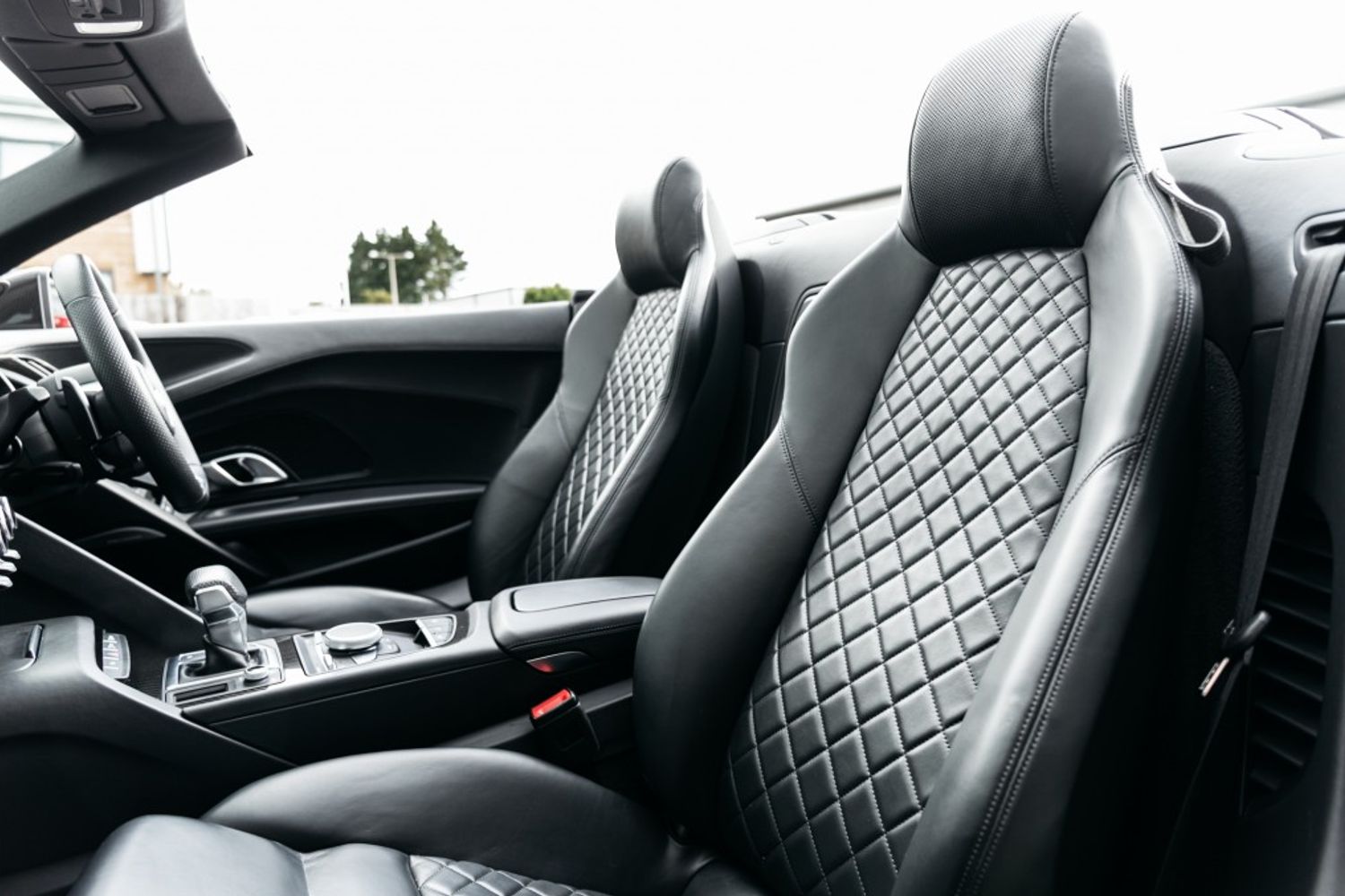 AUDI R8 CONVERTIBLE 5.2 V10 PLUS QUATTRO 2DR SEMI AUTOMATIC