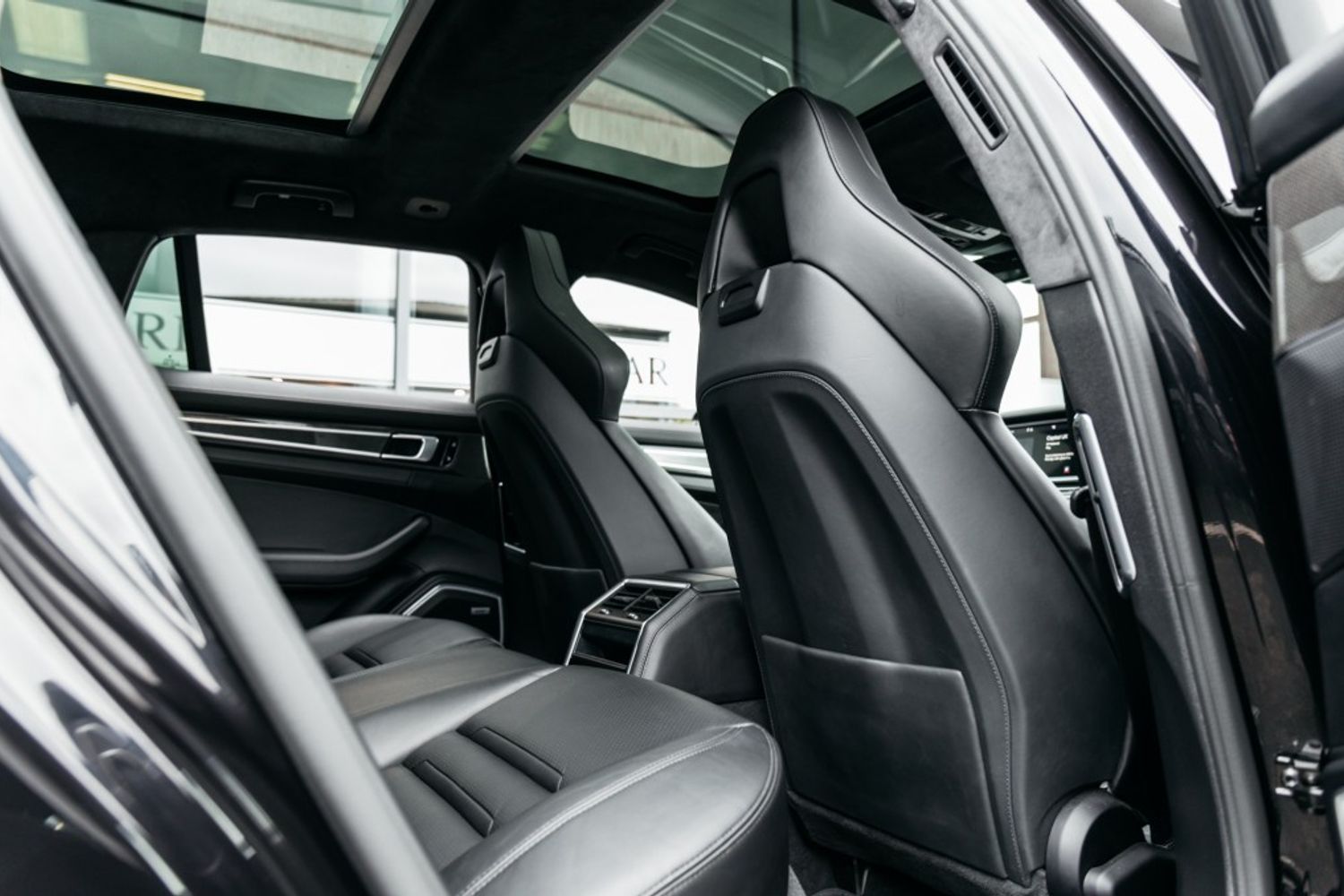 PORSCHE PANAMERA HYBRID ELECTRIC ESTATE 4.0 TURBO S SPORT TURISMO PDK 5DR SEMI AUTOMATIC