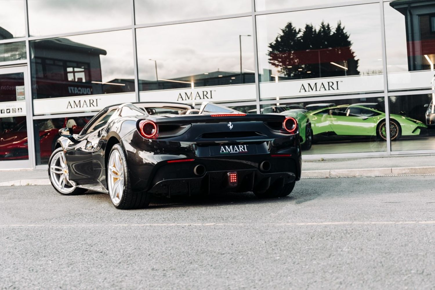 FERRARI 488 SPIDER CONVERTIBLE 3.9 SPIDER 2DR SEMI AUTOMATIC