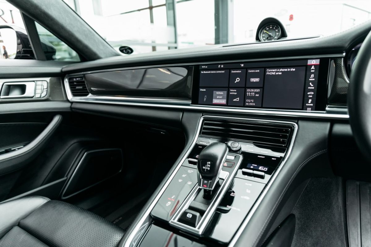 PORSCHE PANAMERA HYBRID ELECTRIC ESTATE 4.0 TURBO S SPORT TURISMO PDK 5DR SEMI AUTOMATIC