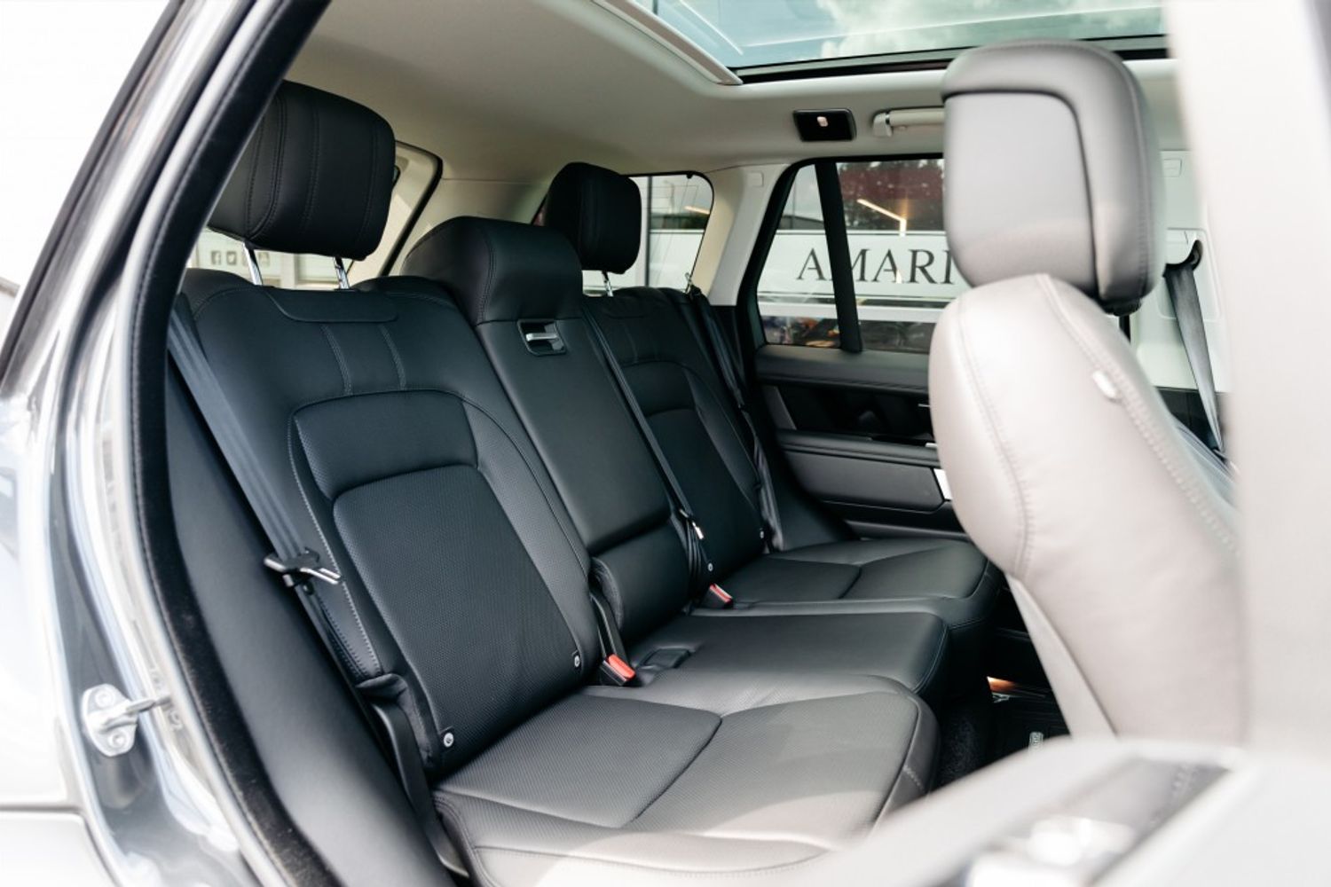LAND ROVER RANGE ROVER DIESEL ESTATE 3.0 SDV6 VOGUE 5DR AUTOMATIC