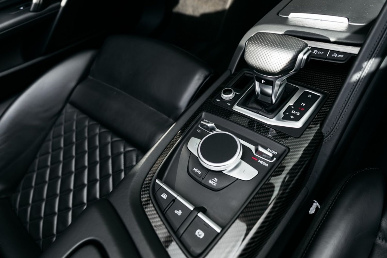 AUDI R8 CONVERTIBLE 5.2 V10 PLUS QUATTRO 2DR SEMI AUTOMATIC