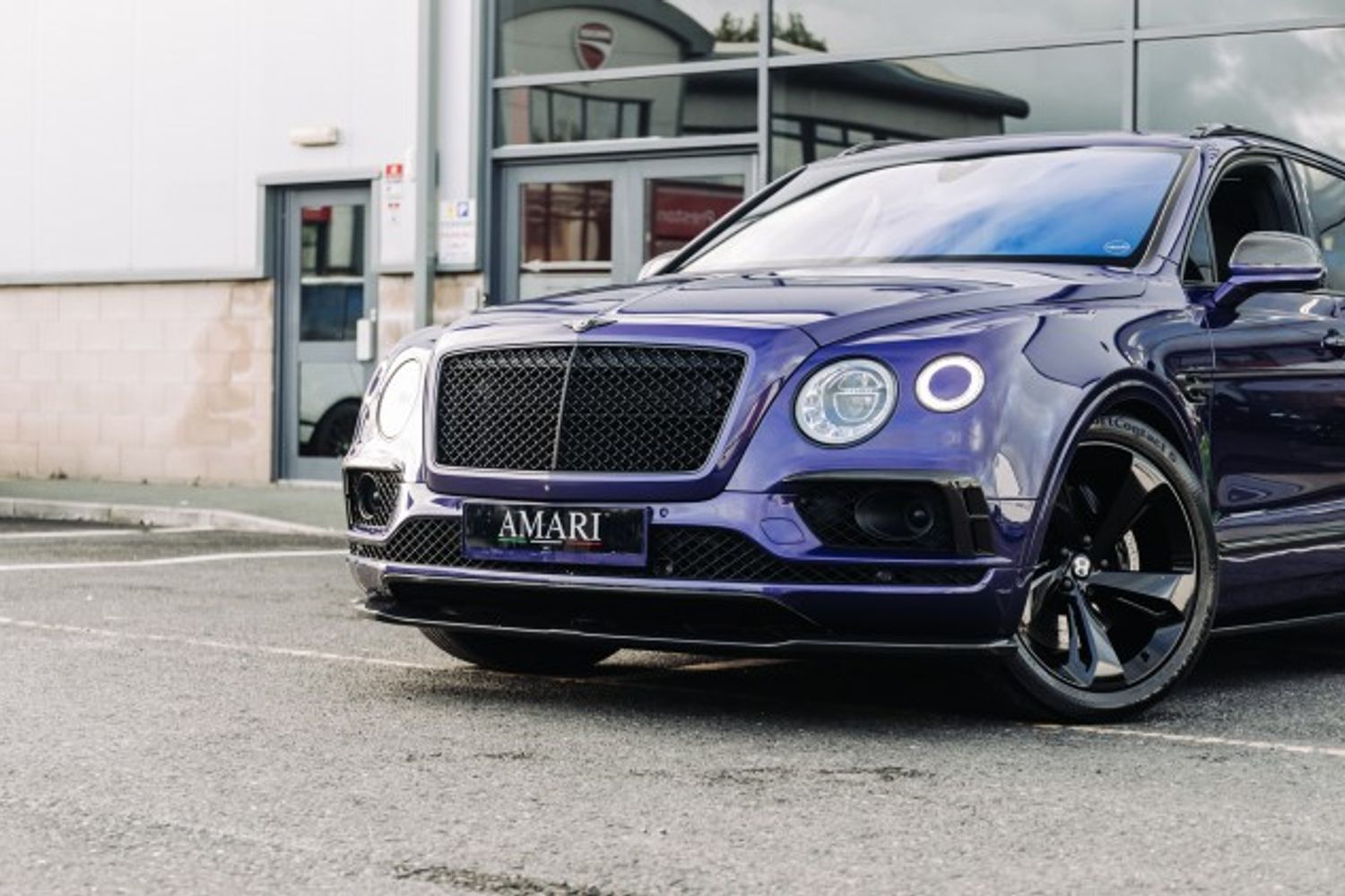 BENTLEY BENTAYGA ESTATE 6.0 W12 5DR AUTOMATIC