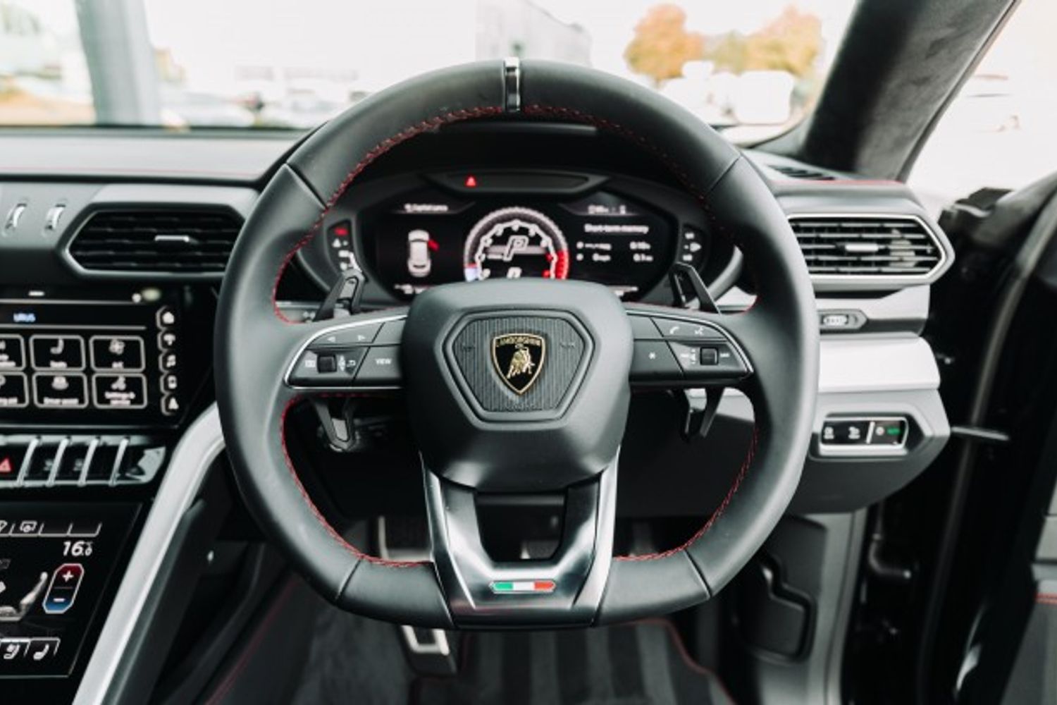 LAMBORGHINI URUS ESTATE 4.0 V8 5DR AUTOMATIC
