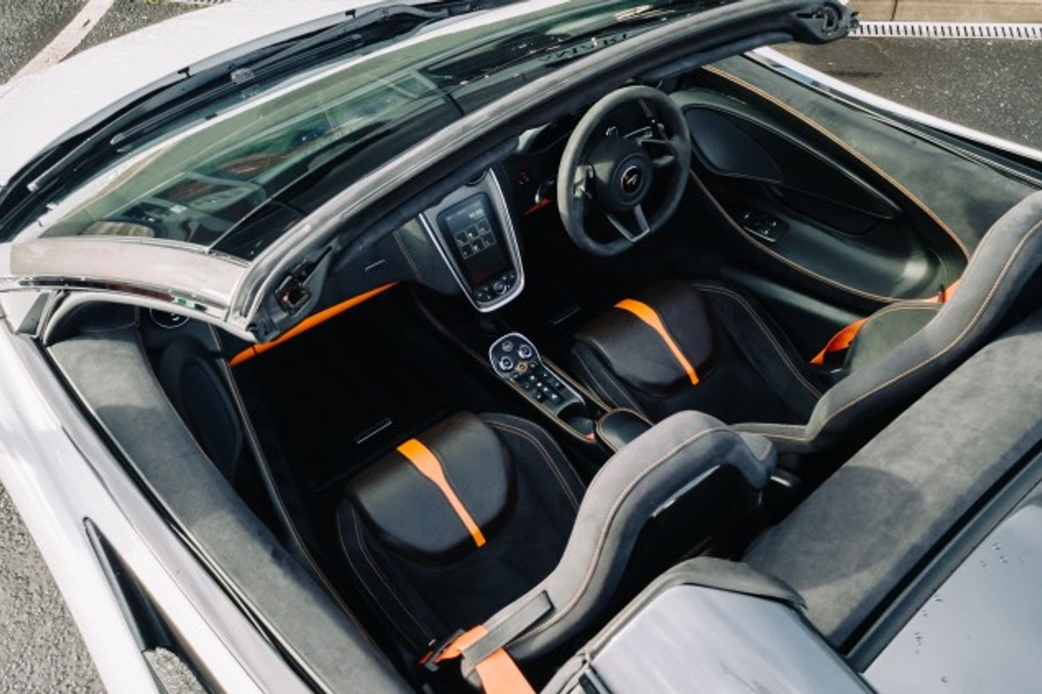 MCLAREN 570S V8 SSG CONVERTIBLE 3.8 V8 SSG 2DR SEMI AUTOMATIC