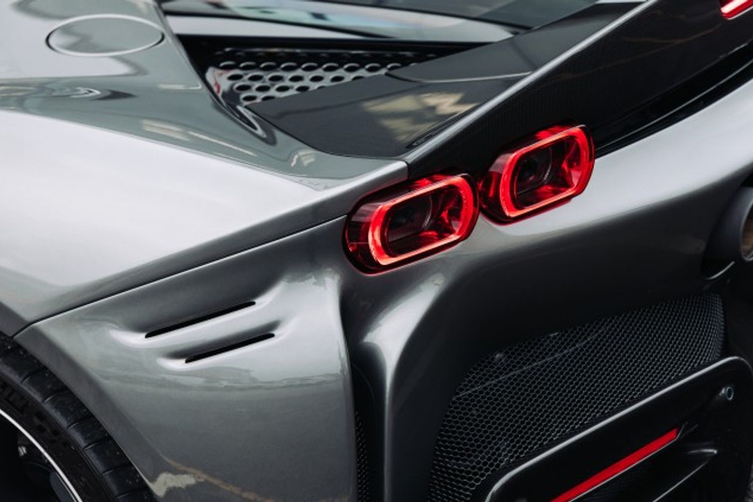 FERRARI SF90 ASSETTO FIORANO HYBRID ELECTRIC COUPE 4.0 ASSETTO FIORANO 2DR SEMI AUTOMATIC