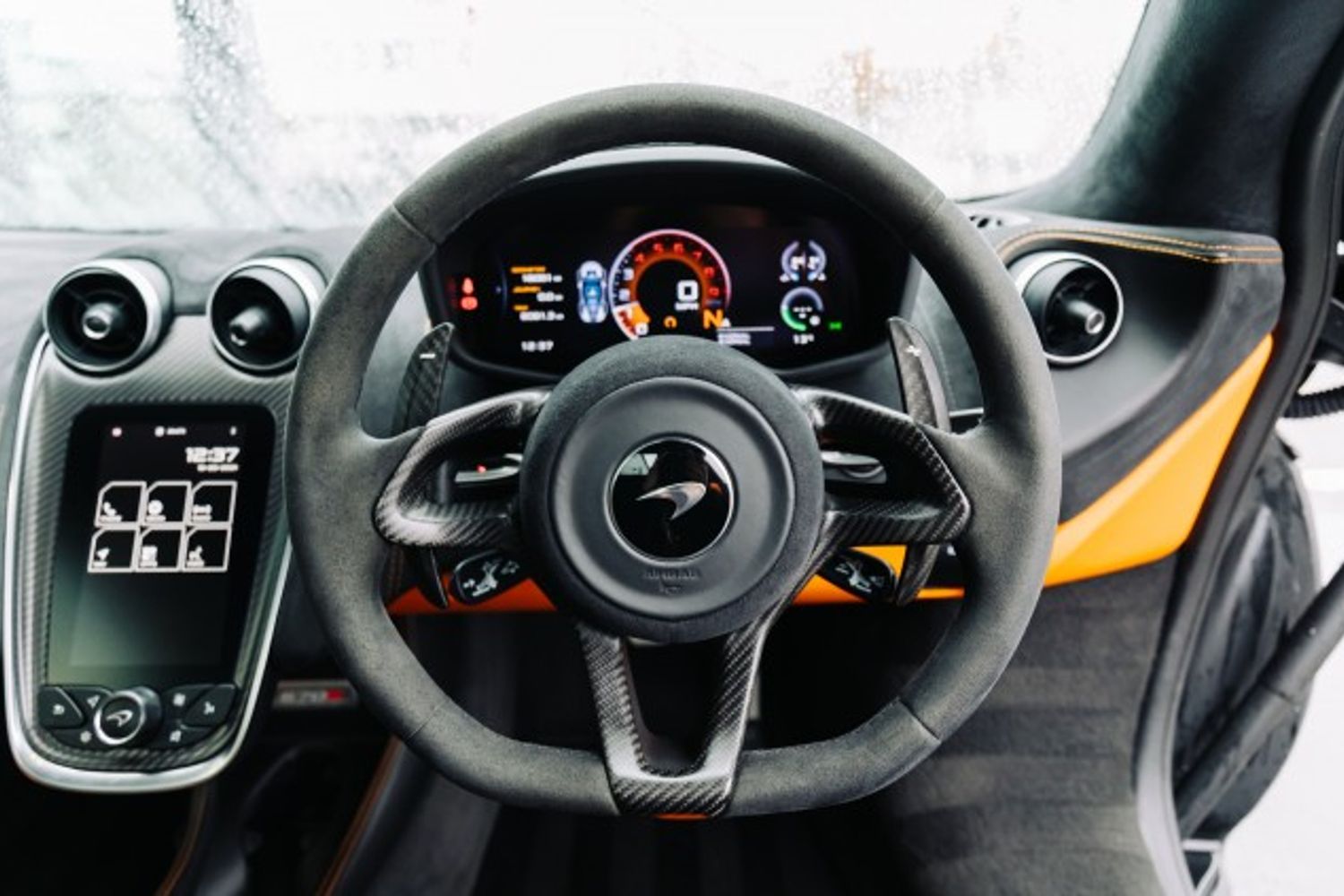 MCLAREN 570S V8 SSG CONVERTIBLE 3.8 V8 SSG 2DR SEMI AUTOMATIC