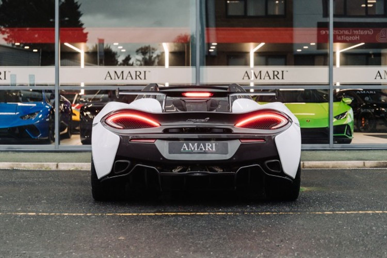 MCLAREN 570S V8 SSG CONVERTIBLE 3.8 V8 SSG 2DR SEMI AUTOMATIC