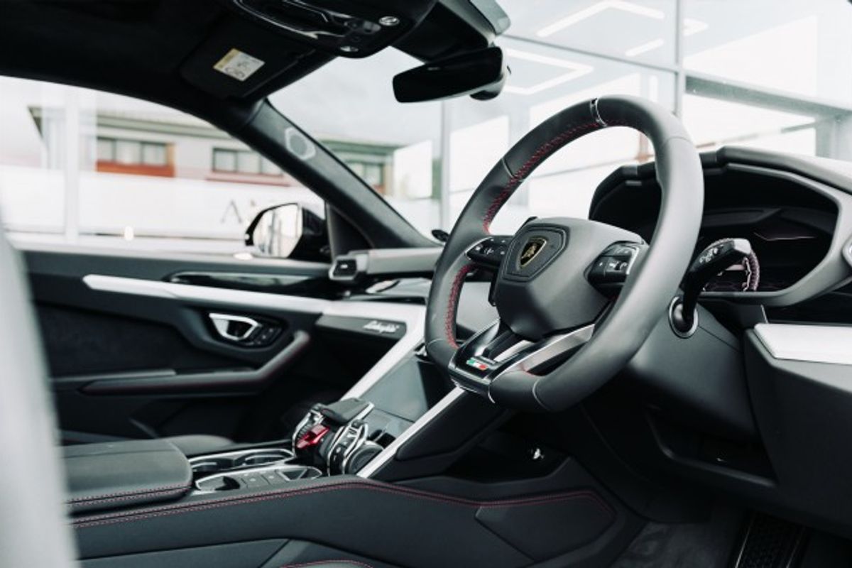 LAMBORGHINI URUS ESTATE 4.0 V8 5DR AUTOMATIC