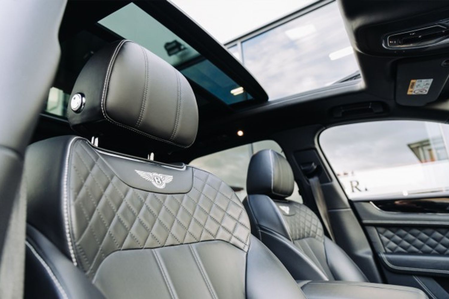 BENTLEY BENTAYGA ESTATE 6.0 W12 5DR AUTOMATIC