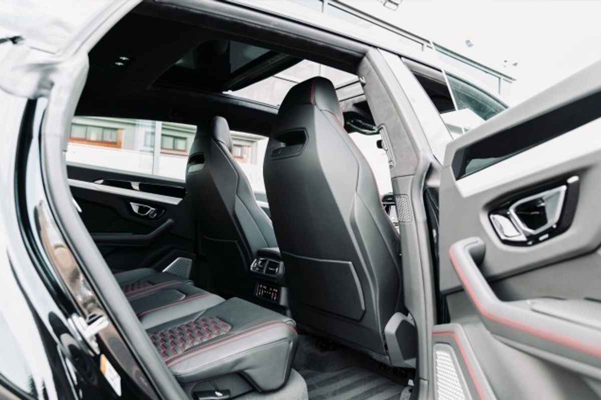LAMBORGHINI URUS ESTATE 4.0 V8 5DR AUTOMATIC