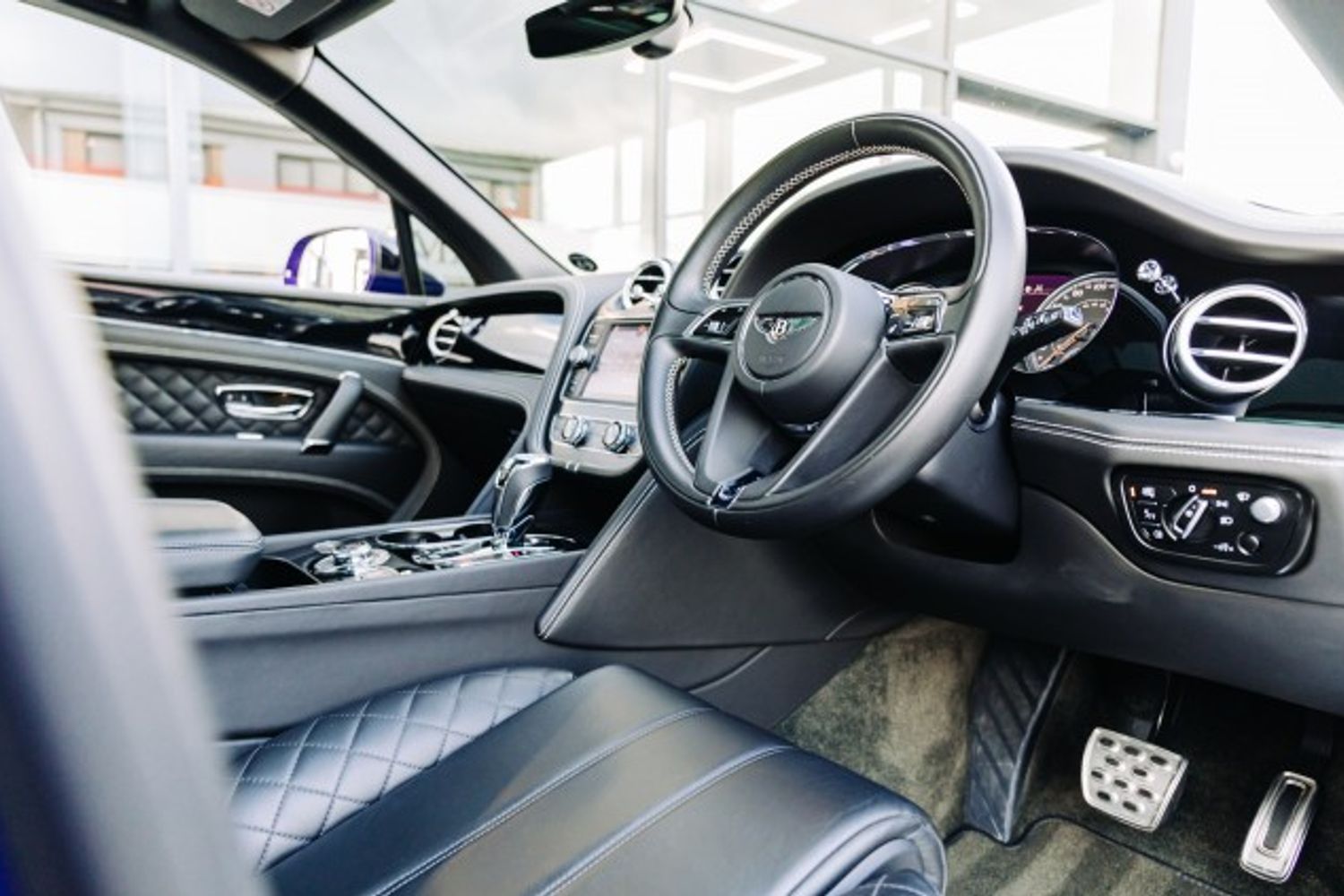 BENTLEY BENTAYGA ESTATE 6.0 W12 5DR AUTOMATIC