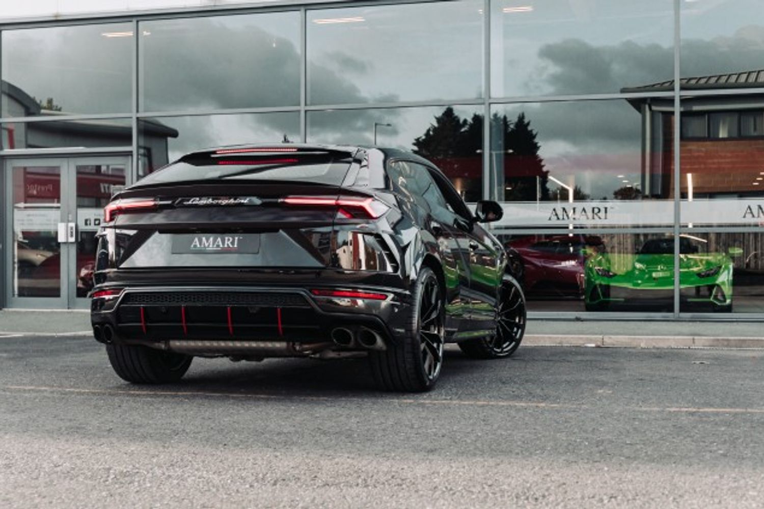 LAMBORGHINI URUS ESTATE 4.0 V8 5DR AUTOMATIC