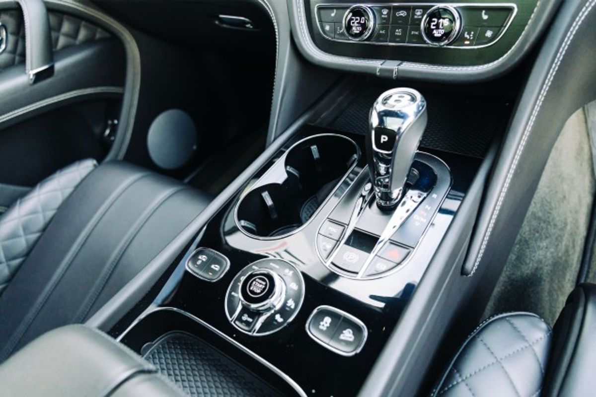 BENTLEY BENTAYGA ESTATE 6.0 W12 5DR AUTOMATIC