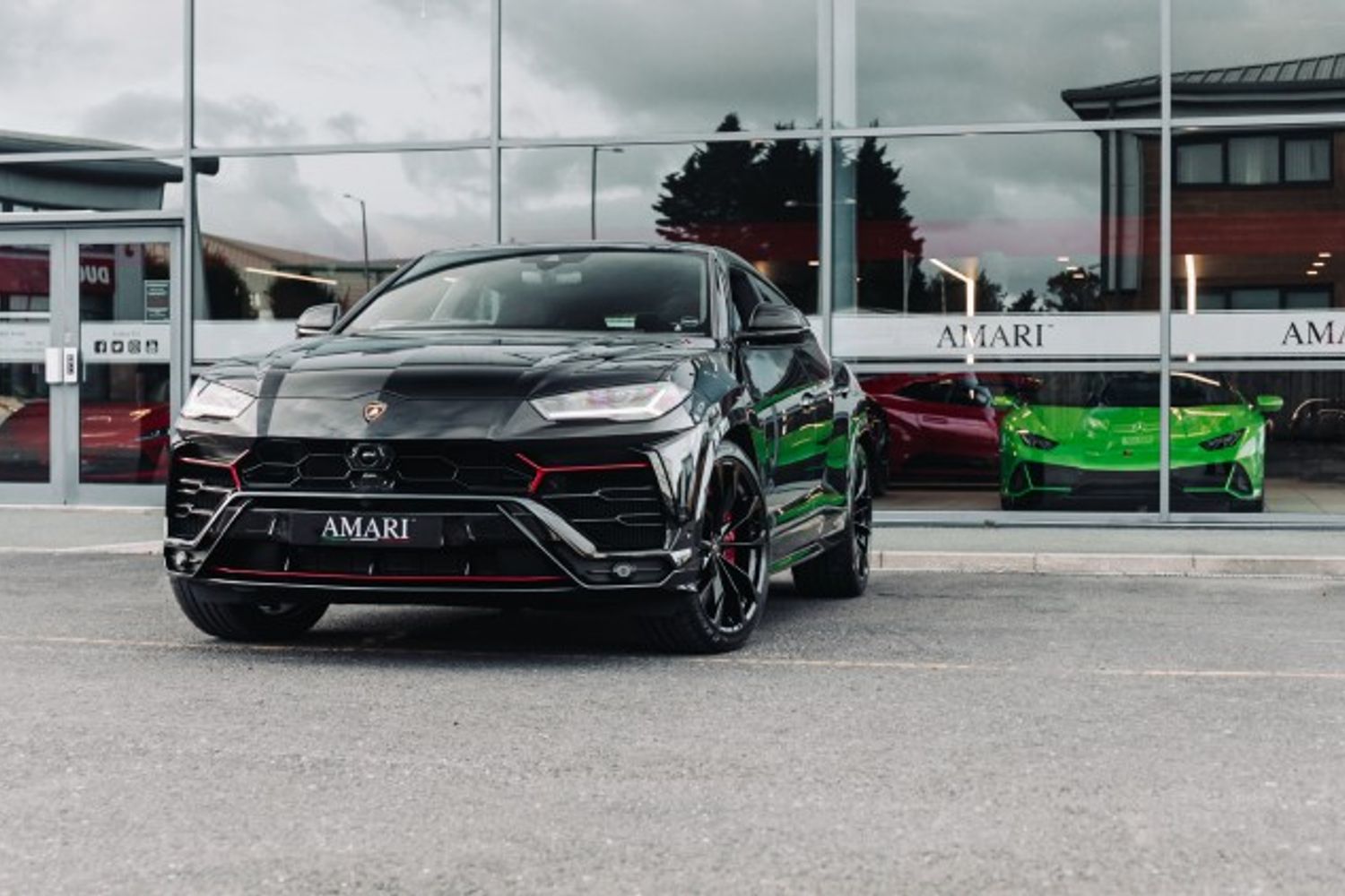 LAMBORGHINI URUS ESTATE 4.0 V8 5DR AUTOMATIC