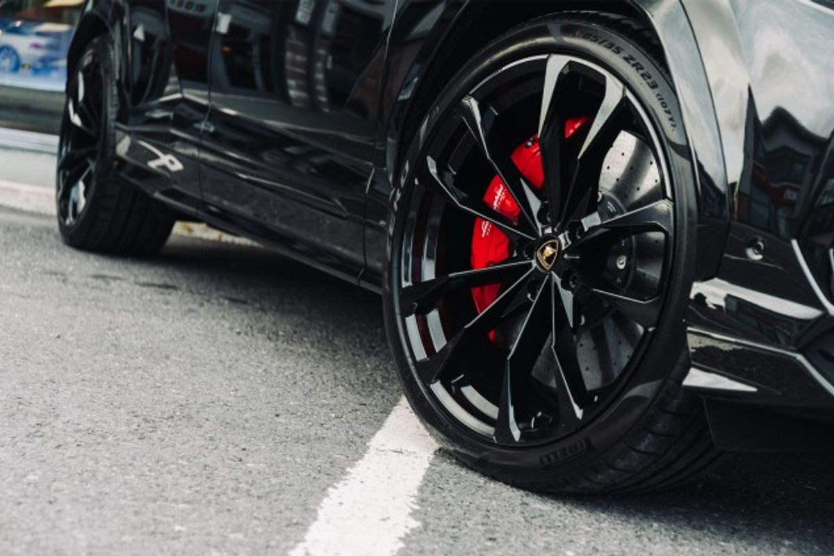 LAMBORGHINI URUS ESTATE 4.0 V8 5DR AUTOMATIC