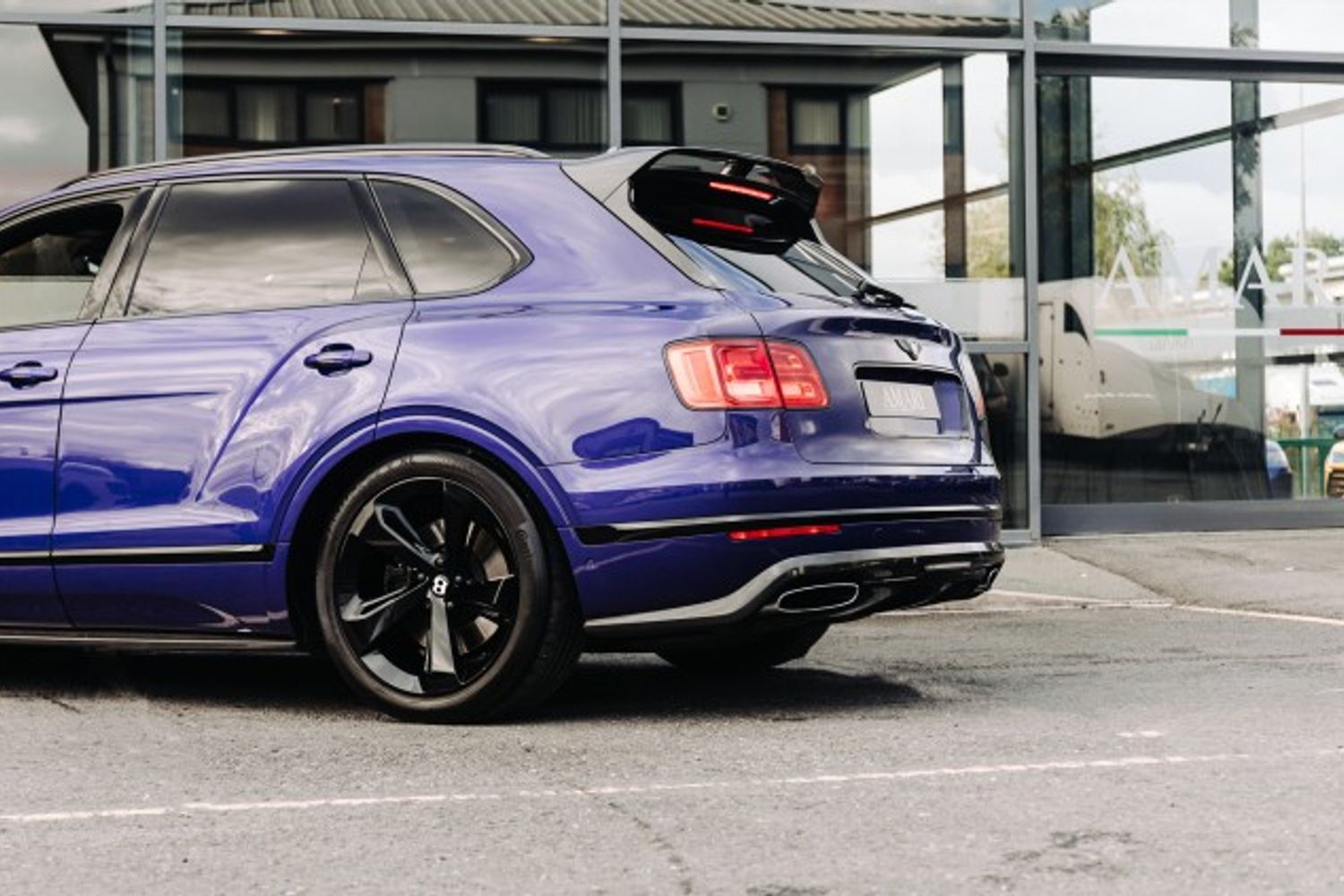 BENTLEY BENTAYGA ESTATE 6.0 W12 5DR AUTOMATIC