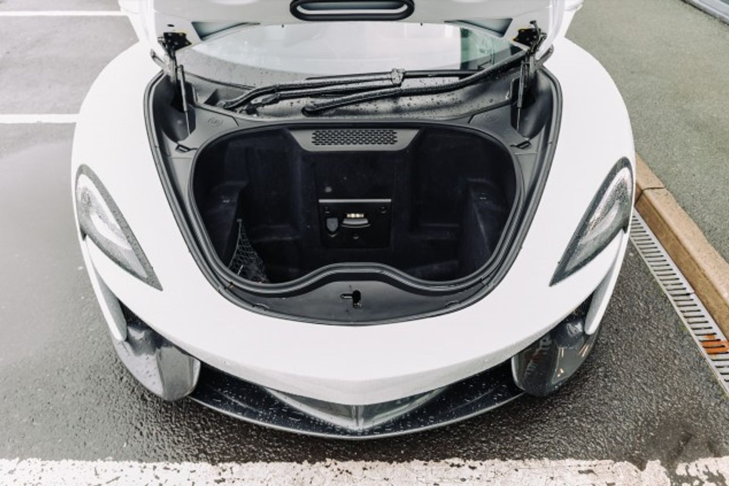 MCLAREN 570S V8 SSG CONVERTIBLE 3.8 V8 SSG 2DR SEMI AUTOMATIC