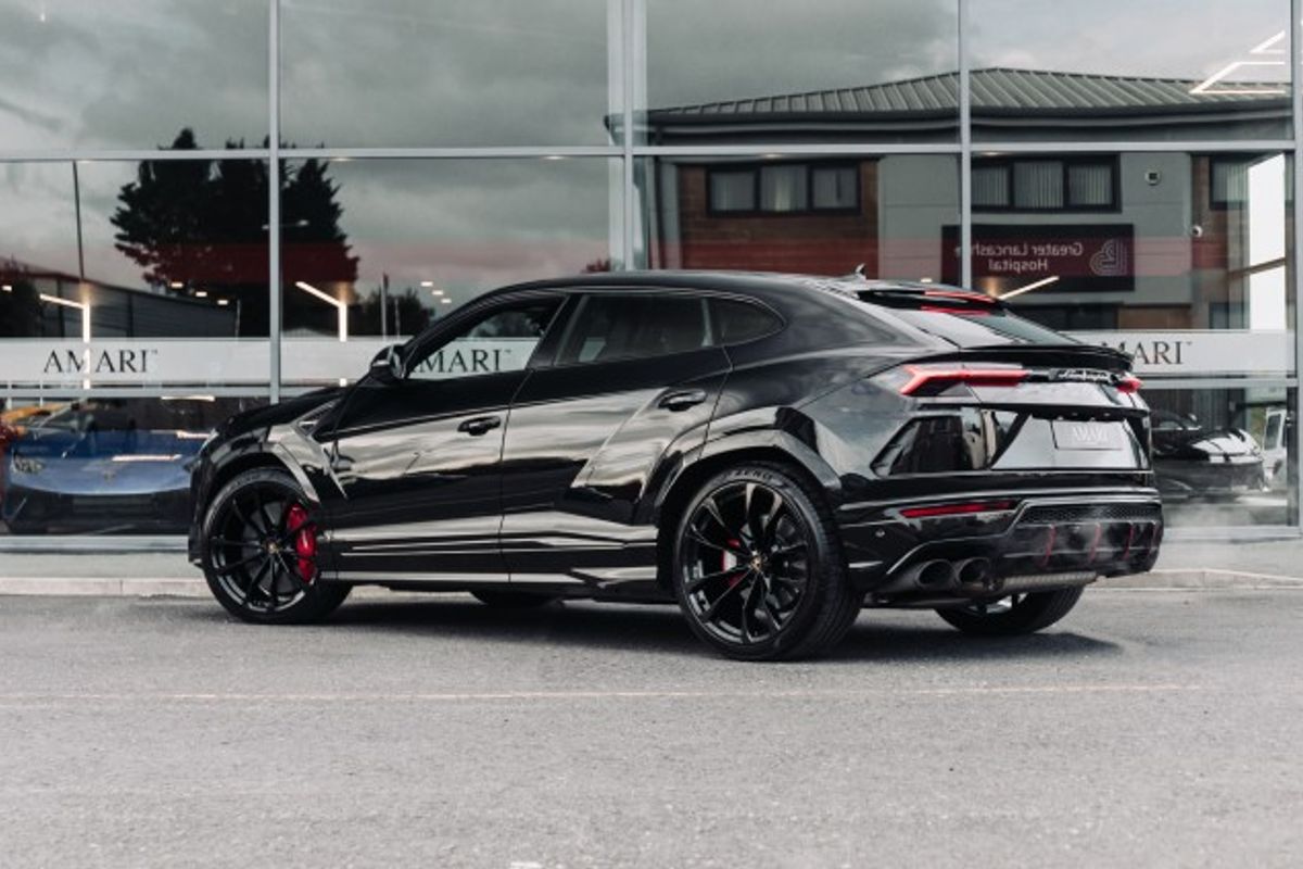 LAMBORGHINI URUS ESTATE 4.0 V8 5DR AUTOMATIC